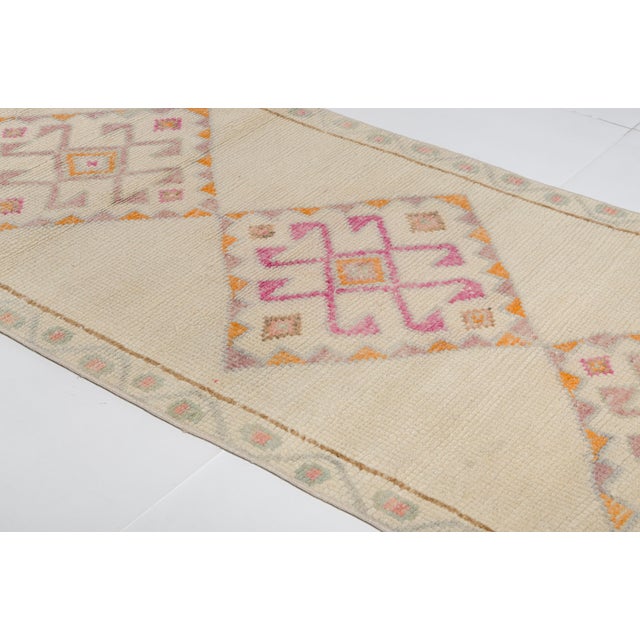 Oushak Vintage White Wool Runner For Sale - Image 9 of 10