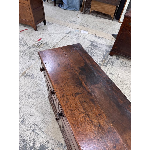 18th Century Welsh Dresser Base For Sale In Nashville - Image 6 of 15
