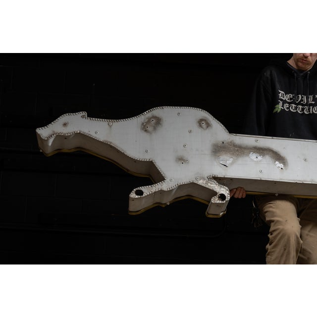 Blue 1950s Greyhound Bus Lines Prancing Dog Lighted Advertising Sign For Sale - Image 8 of 11