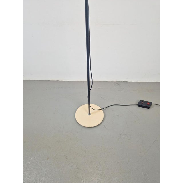 Vintage White Floor Lamp from Valenti Milano, Italy, 1970s For Sale - Image 3 of 18