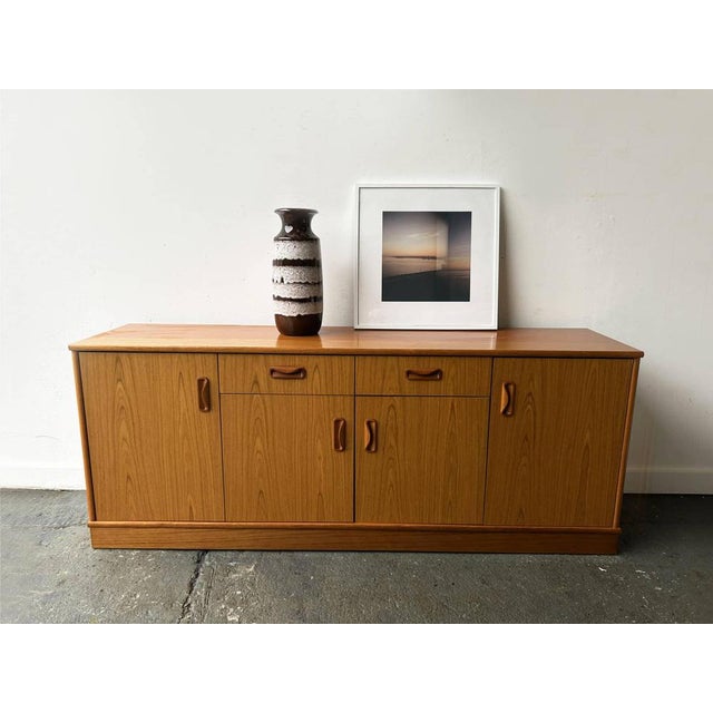 Mid-Century Long Teak Sideboard or TV Stand from G Plan For Sale - Image 6 of 14