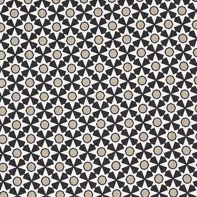 Contemporary Schumacher Serendipity Fabric in Black & Taupe For Sale - Image 3 of 3