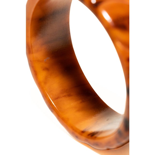 Vintage Art Deco Carved Bakelite Amber Orange Bangle Bracelet, 1930's For Sale - Image 13 of 15