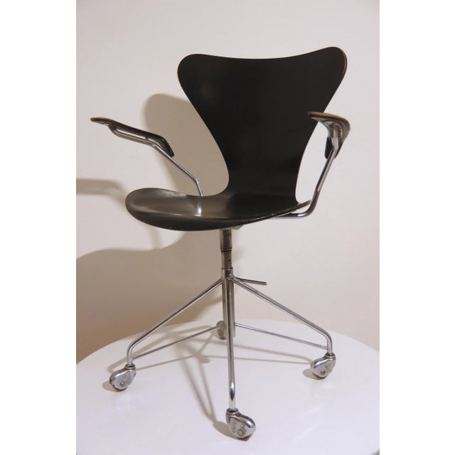 Black Mid-Century Office Chair by Arne Jacobsen for Fritz Hansen, 1950s For Sale - Image 8 of 8