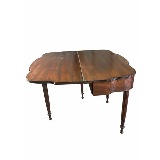 American Early 19th Century American Sheraton Mahogany Flip-Top Card & Game Table For Sale - Image 3 of 10