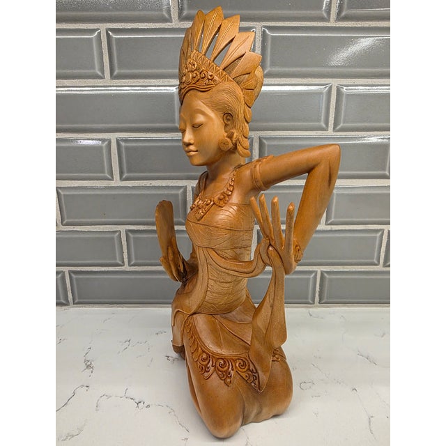Art Deco Vintage 1970s Balinese Modernist Legong Dancer – Signed Royal Masterwork by I a.a.g. Sutawijaya For Sale - Image 3 of 12