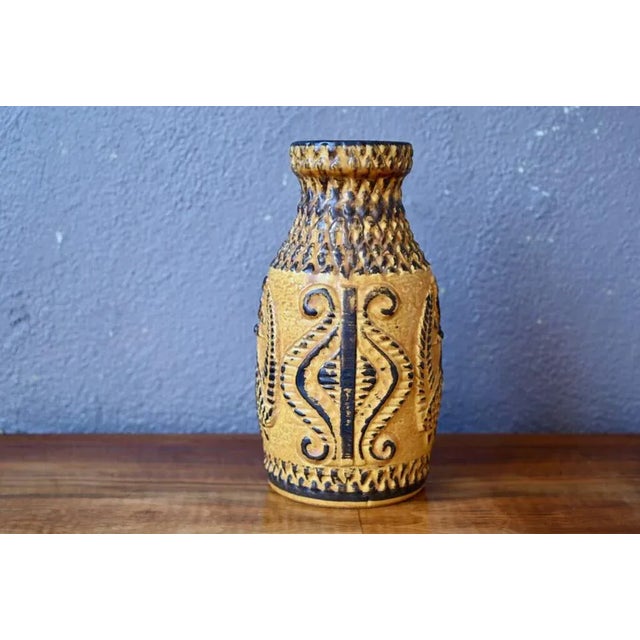 Bay Keramik is one of the ceramic factories renowned for the production of vases with colorful and tonic enamels. This...