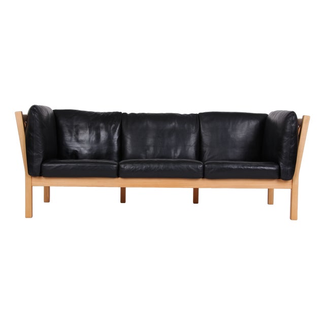 Model AH303 Sofa with Black Leather by Andreas Hansen for Brødere Andersen, 1980s For Sale