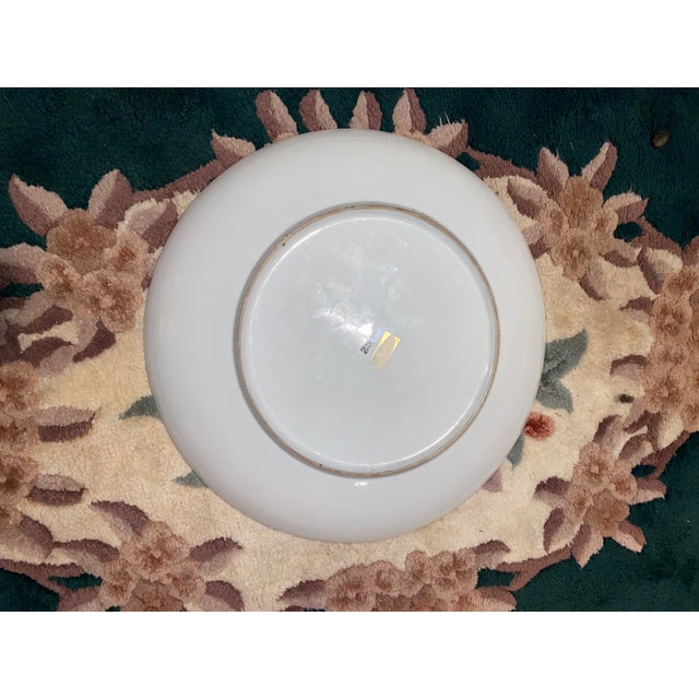Vintage 18" Mottahedeh Chinese Export Style Large Porcelain Platter - Famille Rose Flower Basket For Sale - Image 4 of 12