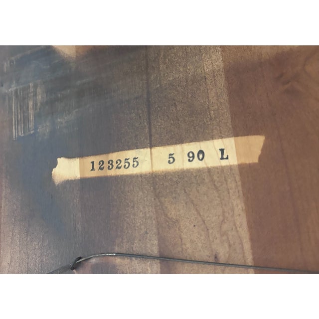 Beautiful vintage Pennsylvania House Queen Anne style cherry wood extension dining table, circa 1970s–1980s. Features a...