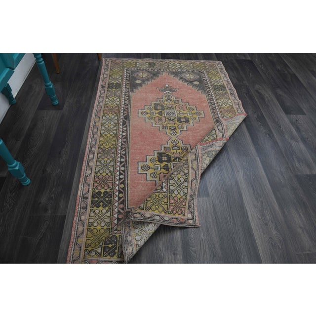 1970s Vintage Handmade Wool Cotton Pink Area Rug For Sale In San Francisco - Image 6 of 11