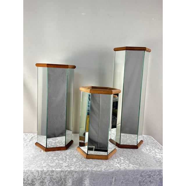 Wood 1970s Trio of Hollywood Regency-Style Hexagonal Mirrored Art Pedestals With Oak Wood Trim. For Sale - Image 7 of 7