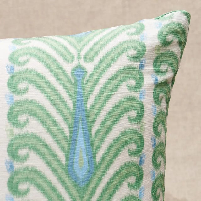 This pillow features Augustine Ikat with a knife edge finish. Like all true warp prints, Augustine Ikat is the stunning...