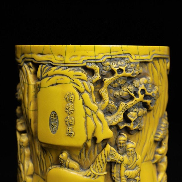 Dimensions: Diameter 14cm (5.51") x Height 15.5cm (6.10") Total Weight: 1750 grams (approx. 3.86 lbs) Material: Carved...