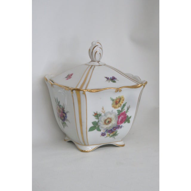 PMR Jaeger and Co Bavarian Germany Jar With Flower Design and Gold Accents 4542b For Sale - Image 17 of 18