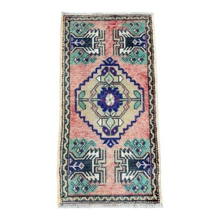 Turkish Yastik Rug 1'7" x 3'1" For Sale