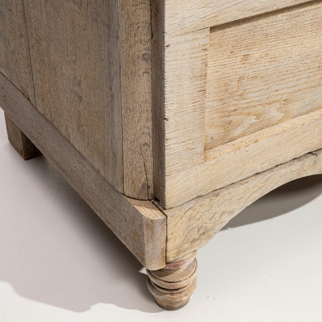 19th Century Oak Chest Of Drawers For Sale - Image 4 of 10