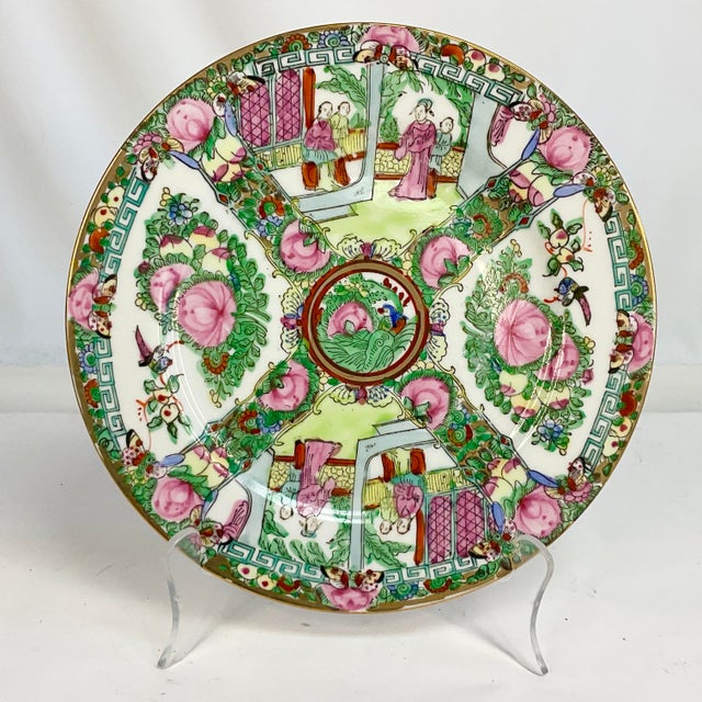 Ceramic Vintage Mid-Century Famille Rose Medallion Porcelain Plate, Japanese. For Sale - Image 7 of 8