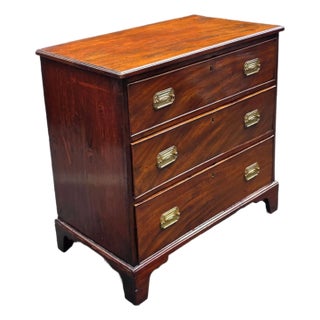 Antique 19th Century English Mahogany Chest of Drawers For Sale