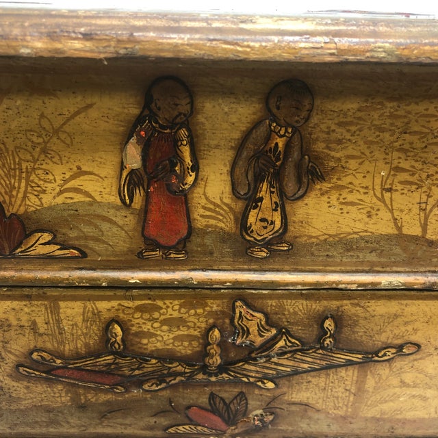 Small/miniature 3 drawer wood chest with Chinoiserie decorations, circa 1940.