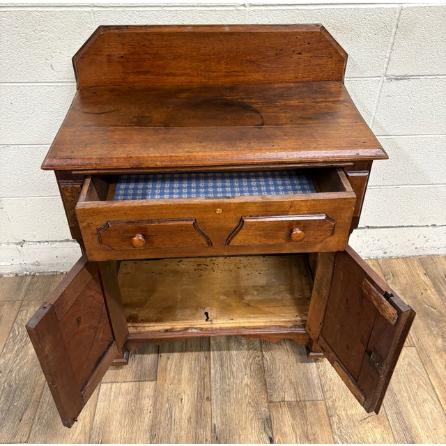 Early 20th Century Antique Victorian Burled Carved Cabinet Washstand Commode For Sale - Image 5 of 10
