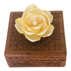 1940s Intricately Carved Tropical Wood Box With Sea Shells Flower