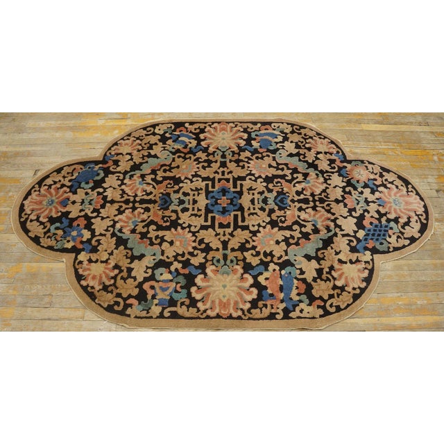 1920s Black Floral Antique Chinese Art Deco Carpet by Fetti - Li Workshop 4' 6''x 7' 6'' Knotted Wool Rug For Sale - Image 12 of 12