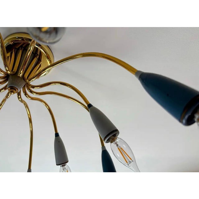 Beautiful, large mid-century modern brass sputnik ceiling lamp with 8 arms, in very good original condition. beautiful...