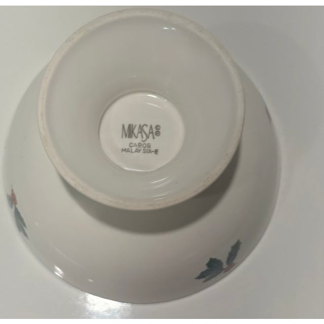 Late 20th Century Late 20th Century Mikasa Heritage Christmas Story Chip and Dip Serving Set, 2 Pieces For Sale - Image 5 of 9