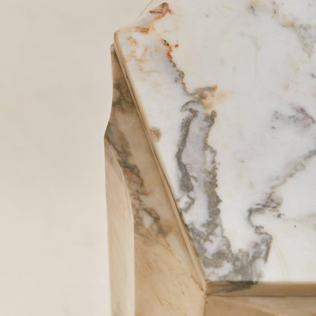 1970s Faceted Grey + Ivory Marble Pedestal with Pentagonal Top, 1970s For Sale - Image 5 of 7