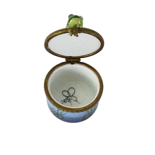 Green Limoges France Frog Trinket Box | Peint Main | g.p Artist Signature For Sale - Image 8 of 9