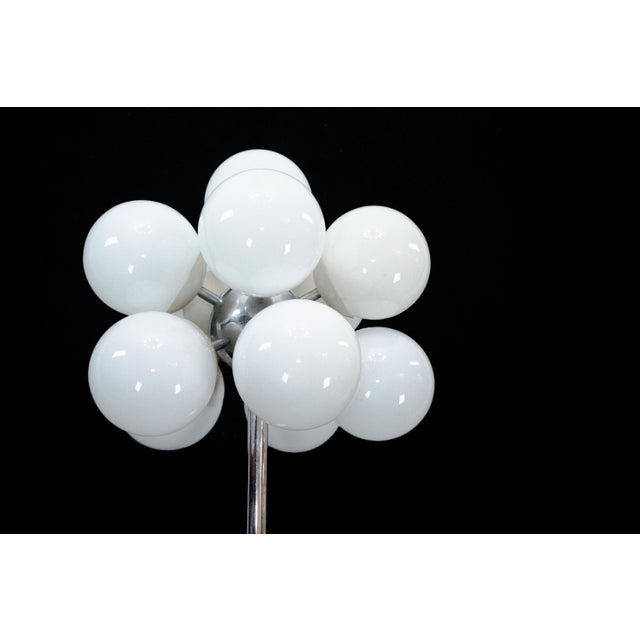White Vintage Italian Space Age Floor Lamp by Reggiani, 1960s For Sale - Image 8 of 12