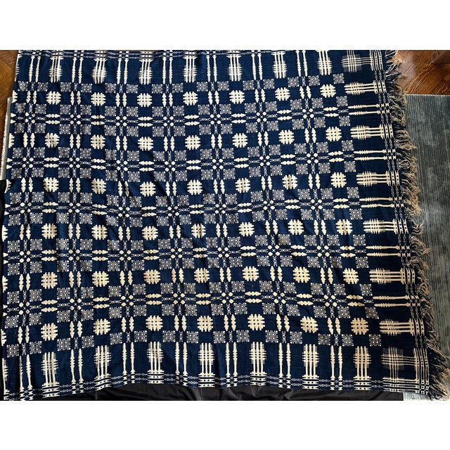 American Antique 19th Century Hand Loom Woven Blue and White Coverlet For Sale - Image 3 of 16