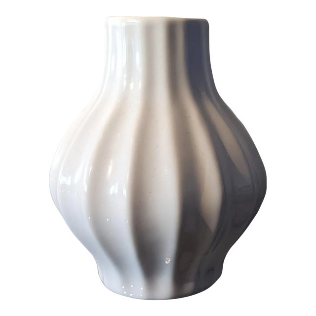 Royal Haeger White Ribbed Ceramic Vase For Sale