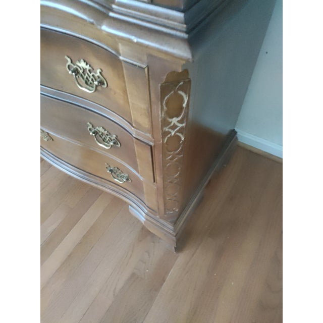 .Henderdon Cabinet. A beautiful Henredon TV Cabinet Mahogany stand with " S" shaped CURVED front doors and 3 drawer bottom...