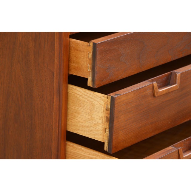 John Stuart for Mt. Airy “Janus Collection” Mid-Century Walnut Highboy Dresser, C. 1970s For Sale In Los Angeles - Image 6 of 18