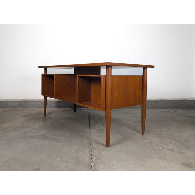 1960s Danish Modern Floating Top Teak Desk Attributed to Johannes Sorth for Bornholm Møbelfabrik For Sale In Los Angeles - Image 6 of 18