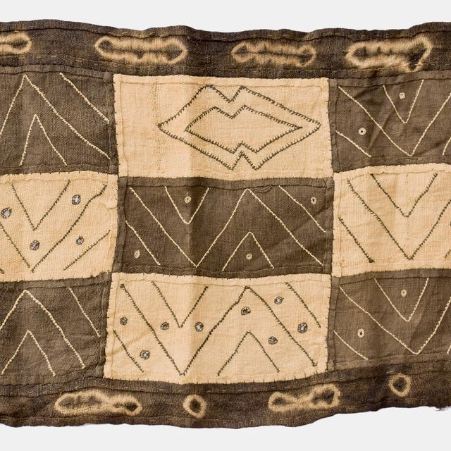 African Early 20th Century Kuba Handwoven Embroidered Raffia Textile 43 x 13 Inch For Sale - Image 3 of 8