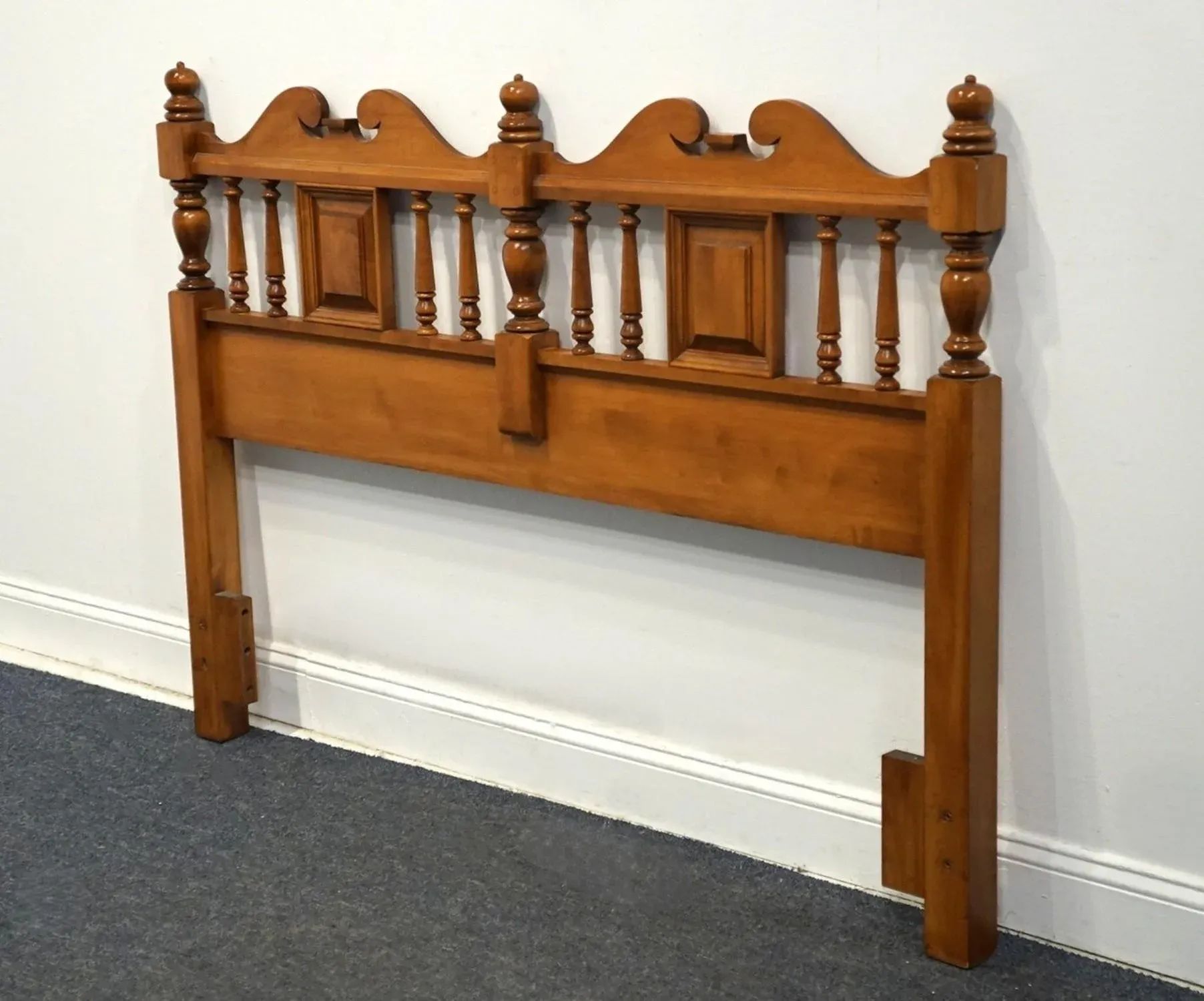 Tell City Furniture Solid Hard Rock Maple Colonial Early American