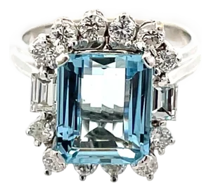 14k Gold 4 Carat Emerald Cut Aquamarine & Natural Diamond Ring, Size 7