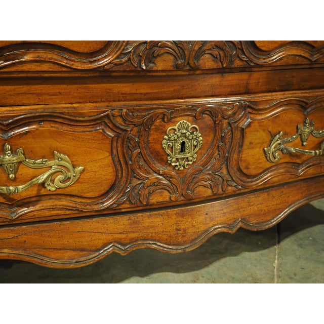 18th Century Walnut Wood Commode From Bordeaux, France For Sale - Image 10 of 12