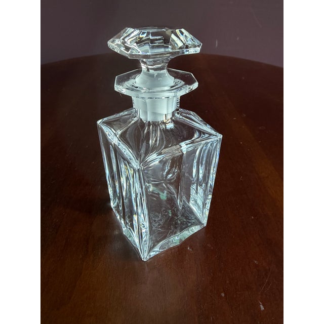 Traditional Baccarat Crystal Perfume Bottle. For Sale - Image 3 of 7