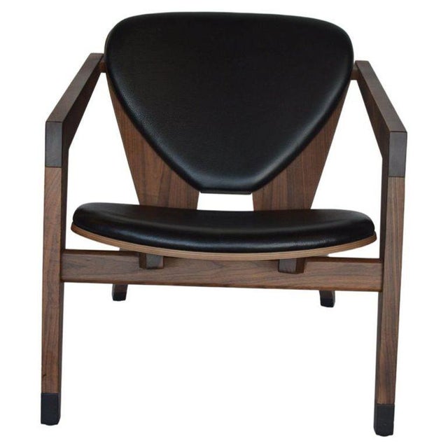 Pair Lounge Chairs in the Style of Hans Wegner “Butterfly Model 460” for Getama For Sale In Los Angeles - Image 6 of 6