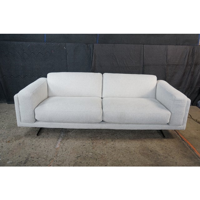 Late 20th Century Minimalist Modern Nabu Sofa in Sand Fabric With Geometric Accent Pillows Couch For Sale - Image 5 of 15