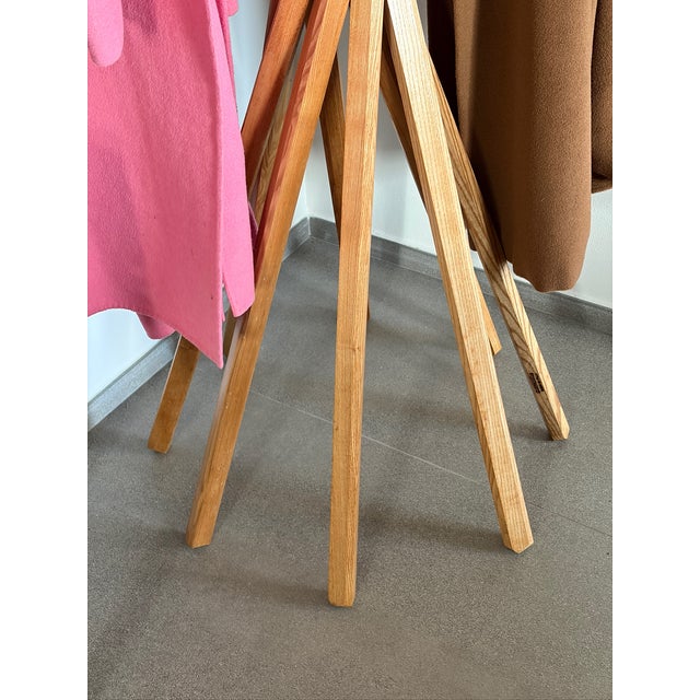 Zanotta Sciangai Coat Stand in Wood by De Pas-Durbino-Lomazzi for Zanotta, 1970s For Sale - Image 4 of 6