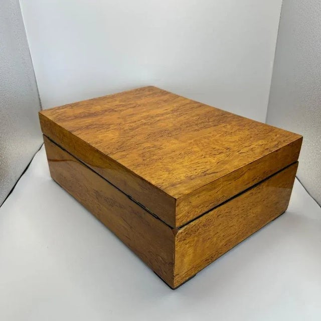 Mid 19th Century Biedermeier Box in Ice Birch and Brass, Germany, 1840s For Sale - Image 5 of 18