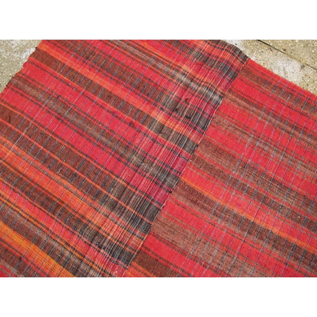 Galerie Shabab Collection Mid-20th Century Turkish Flatweave Kilim Accent Carpet For Sale - Image 4 of 7