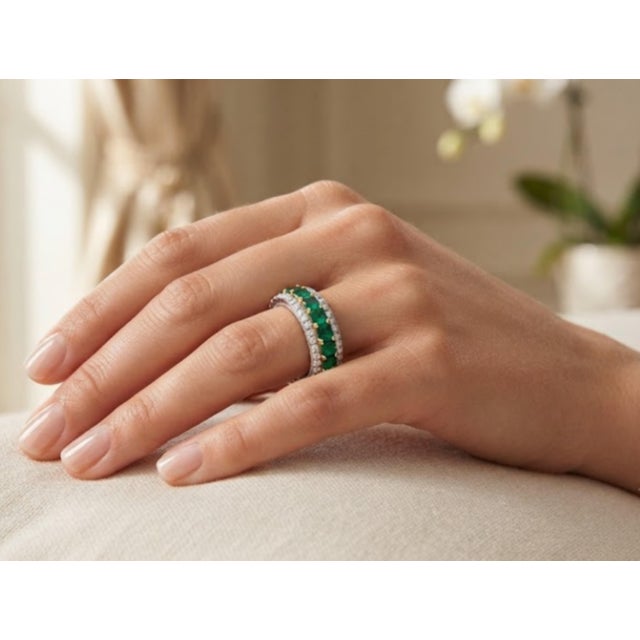 Metal Natural Emerald & Diamond Ring in 14k Gold For Sale - Image 7 of 8