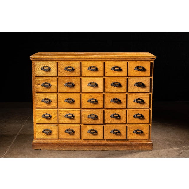 c. 1910s Oak Wood Long Drawer Apothecary Cabinet For Sale In Chicago - Image 6 of 8