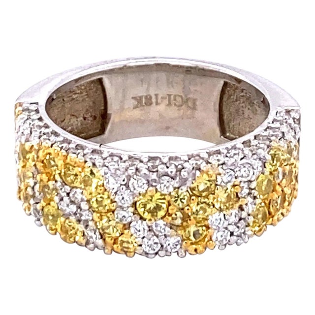 2.18 Carat Yellow Sapphire Diamond 18 Karat White Gold Band, Size 7 For Sale